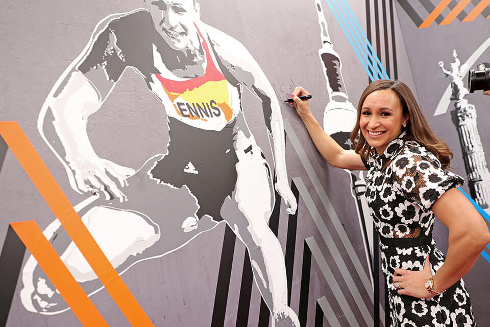 JESS-ENNIS-RED-CARPET-LWSA-2020